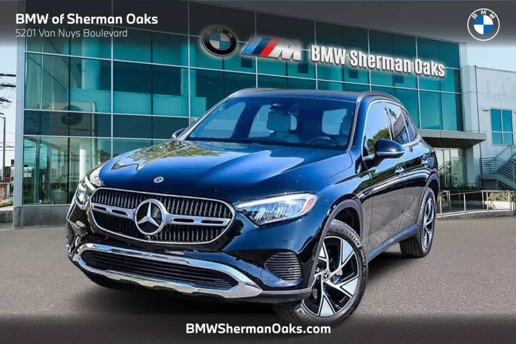 2024 Mercedes Benz GLC 300 4MATIC photo 1