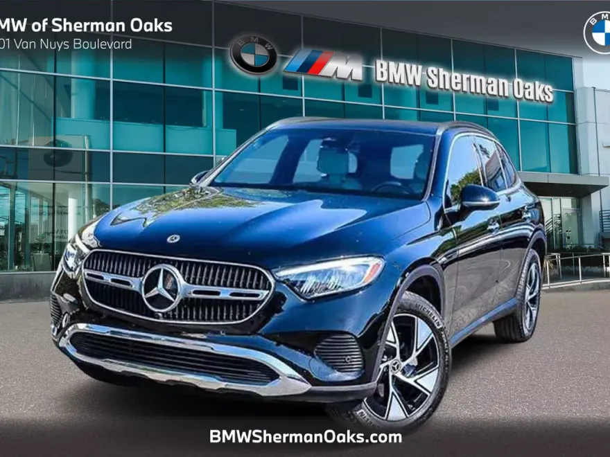 2024 Mercedes Benz GLC 300 4MATIC photo 1