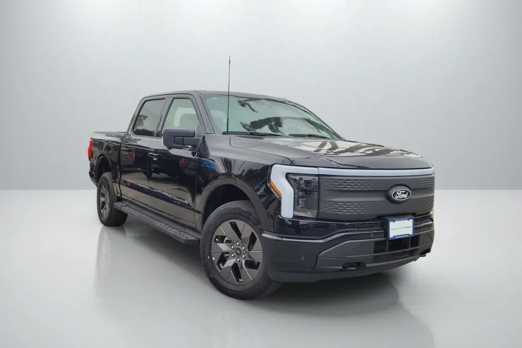 2024 Ford F-150 Lightning photo 1