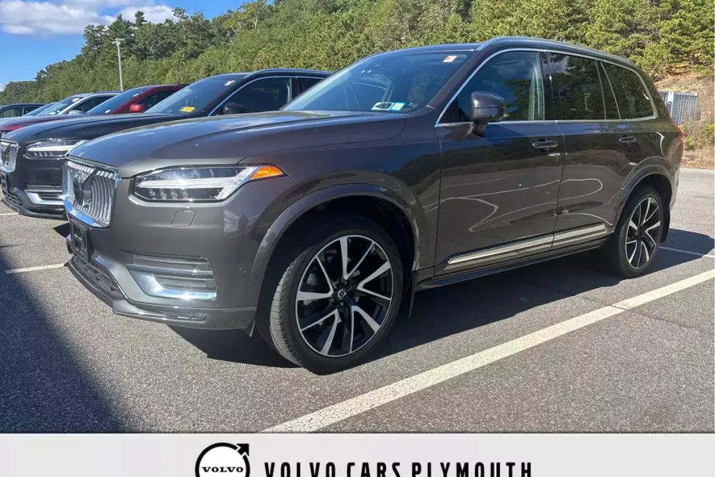 2024 Volvo XC90 Plus photo 1