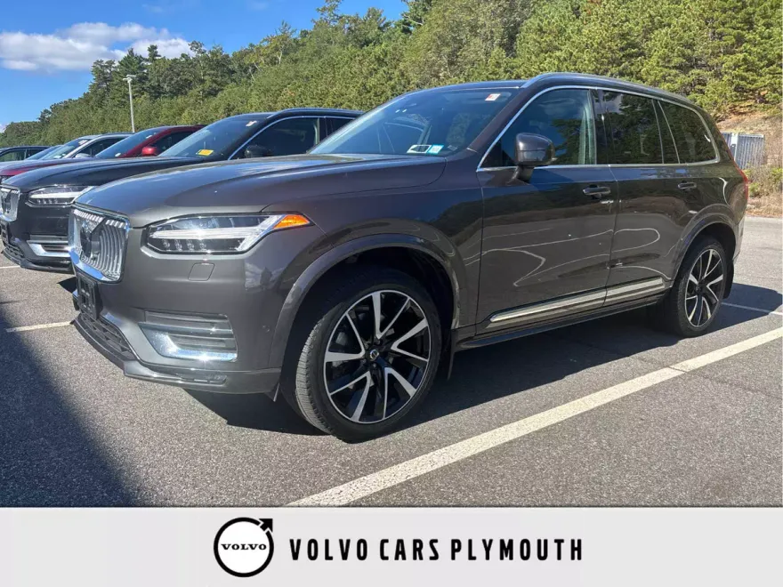 2024 Volvo XC90 Plus photo 1