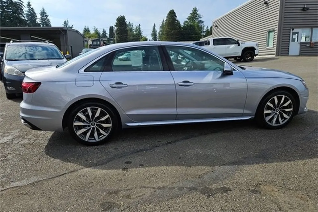2022 Audi A4 40 Premium photo 1