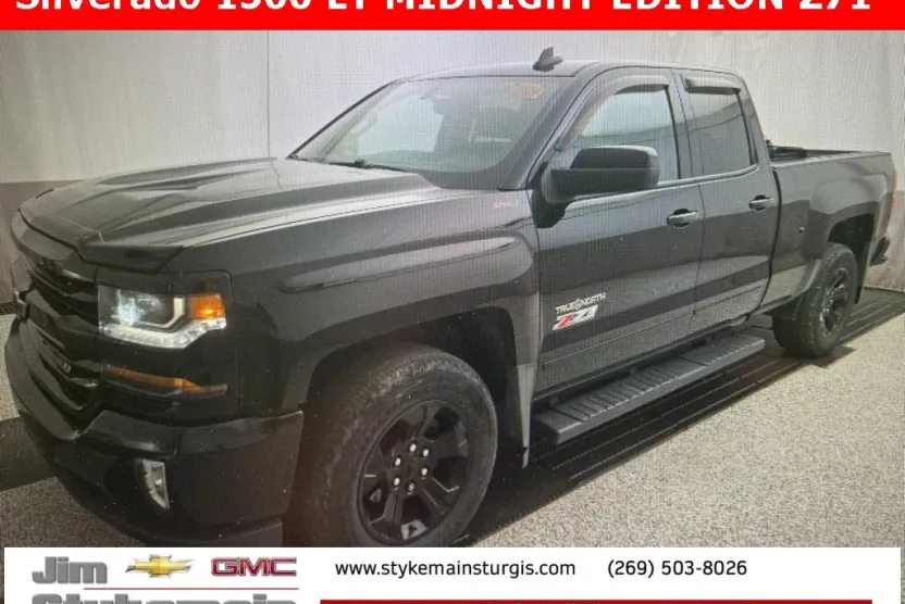 2017 Chevrolet Silverado 1500 LT Midnight Edition Z71 photo 1