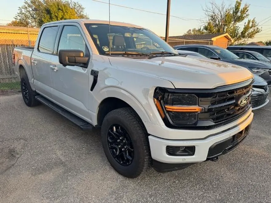 2024 Ford F-150 XLT photo 1