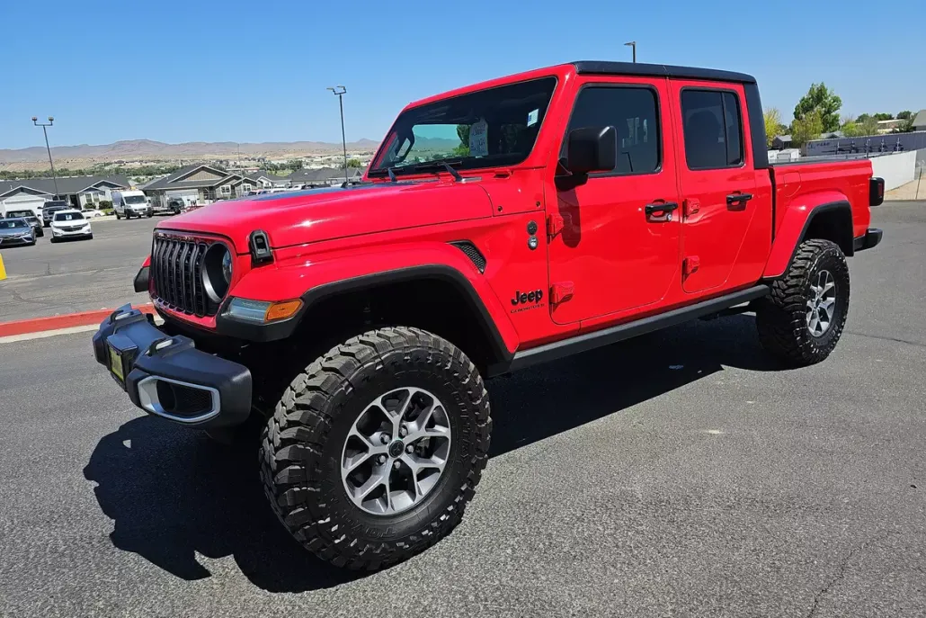 2024 Jeep Gladiator Sport photo 1