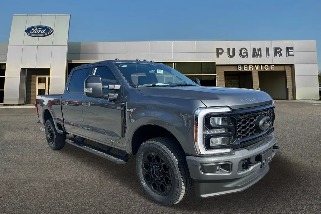 2025 Ford F-250 Lariat photo 1