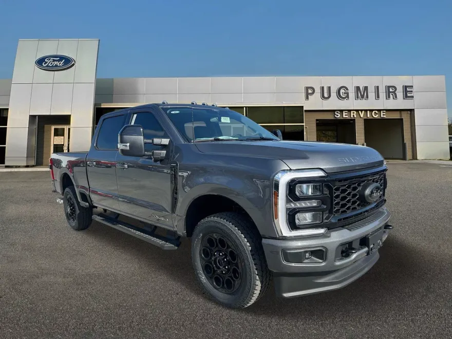 2025 Ford F-250 Lariat photo 1