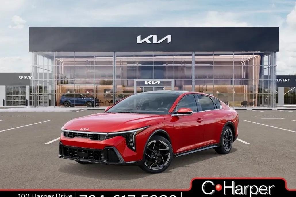 2025 Kia K4 GT-Line photo 1