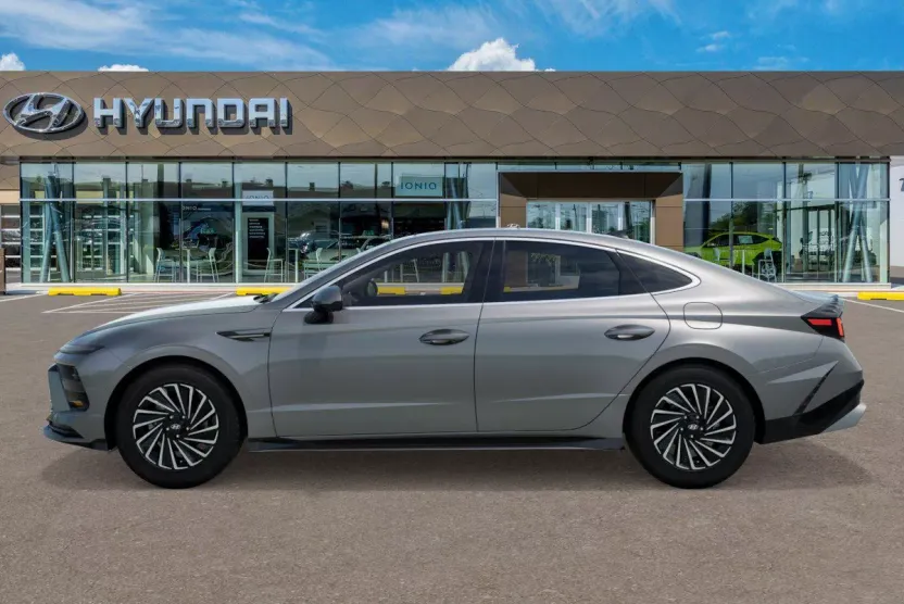 2025 Hyundai Sonata Hybrid Limited photo 1