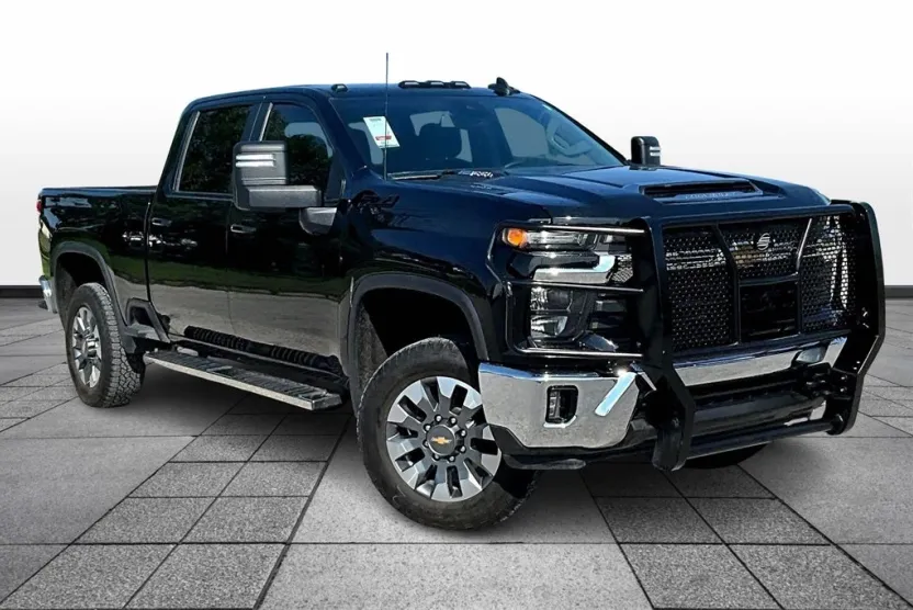 2024 Chevrolet Silverado 2500HD LT photo 1