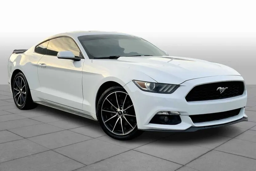 2016 Ford Mustang photo 1