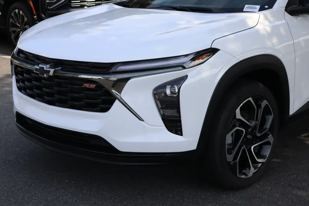 2025 Chevrolet Trax photo 1
