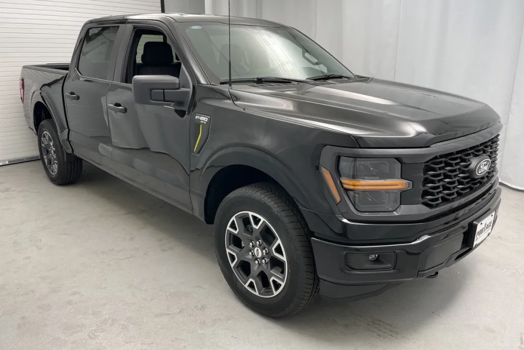 2025 Ford F-150 STX photo 1