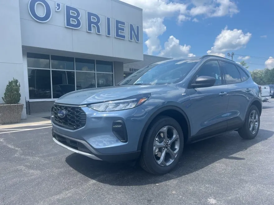 2025 Ford Escape ST-Line photo 1