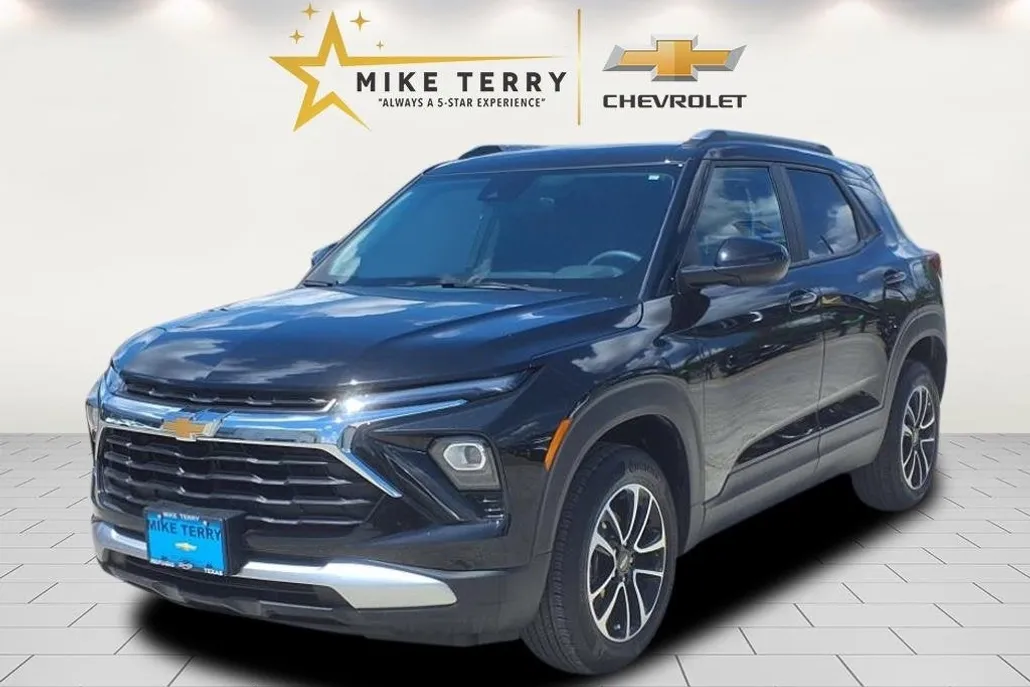 2025 Chevrolet Trailblazer LT photo 1