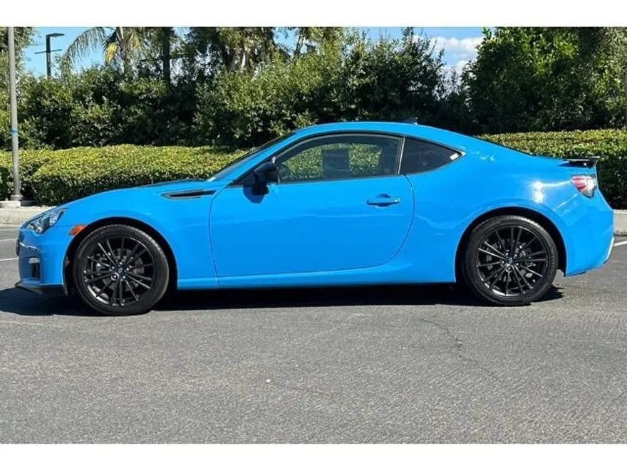 2016 Subaru BRZ photo 1