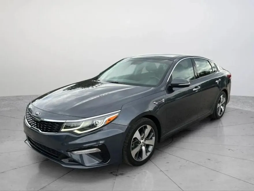 2019 Kia Optima LX S photo 1