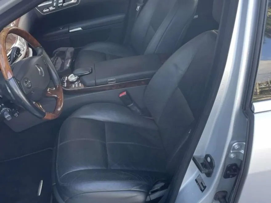 2009 Mercedes Benz S 550 4MATIC photo 1