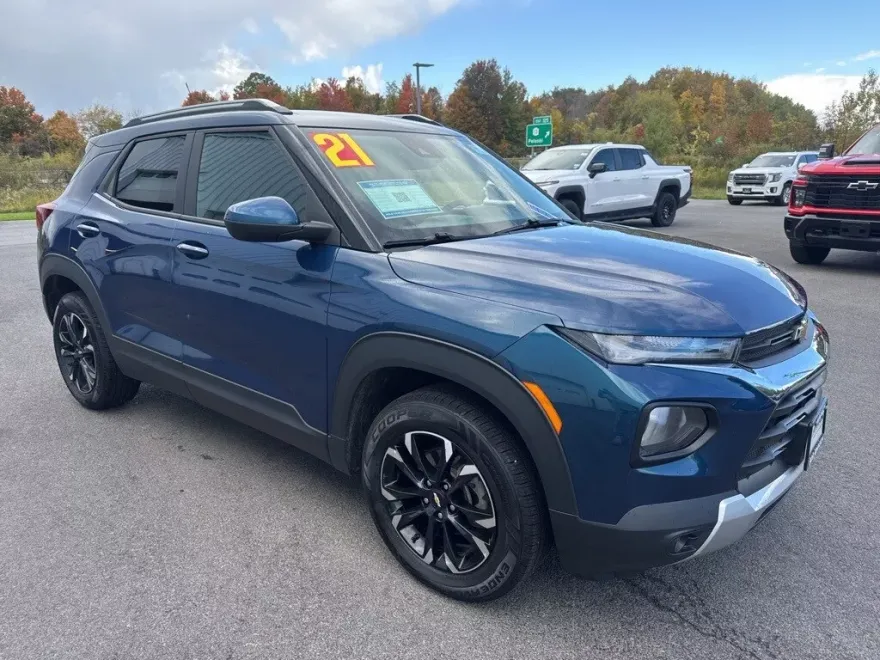 2021 Chevrolet Trailblazer LT photo 1