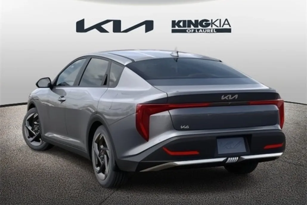 2025 Kia K4 EX photo 1