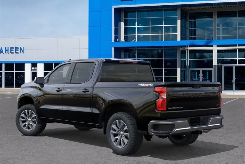 2026 Chevrolet Silverado 1500 LT photo 1