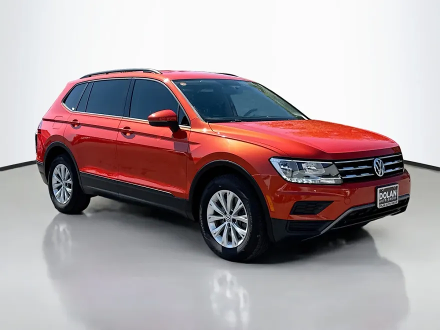 2018 Volkswagen Tiguan Sport photo 1