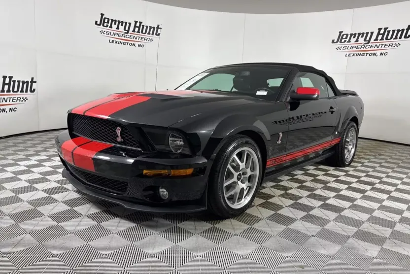 2008 Ford Mustang Shelby GT500 photo 1