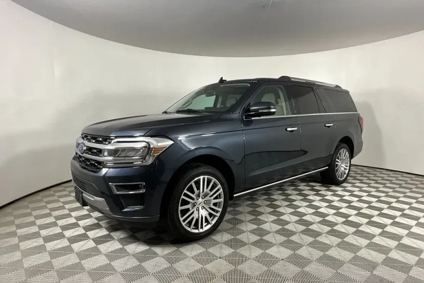 2024 Ford Expedition MAX Limited photo 1
