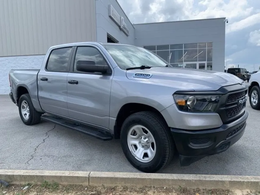 2024 Ram 1500 Tradesman photo 1