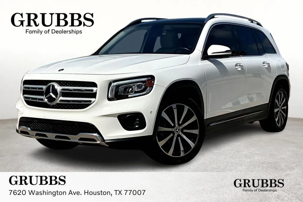 2023 Mercedes Benz GLB 250 photo 1
