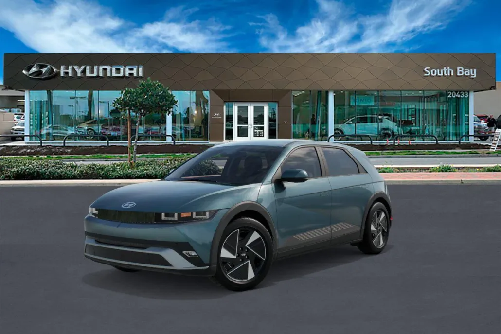 2025 Hyundai Ioniq 5 SE photo 1
