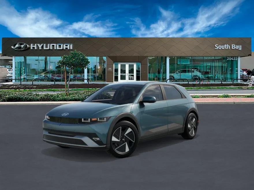 2025 Hyundai Ioniq 5 SE photo 1