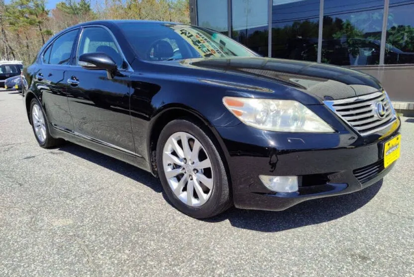 2011 Lexus LS 460 photo 1