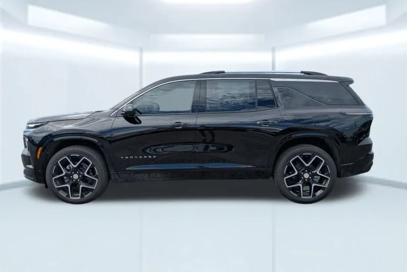 2026 Chevrolet Traverse High Country photo 1