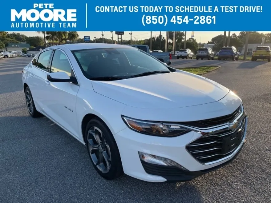 2024 Chevrolet Malibu 1LT photo 1