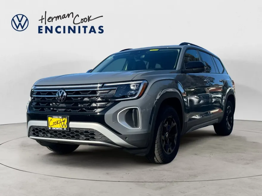 2025 Volkswagen Atlas Peak Edition SE photo 1