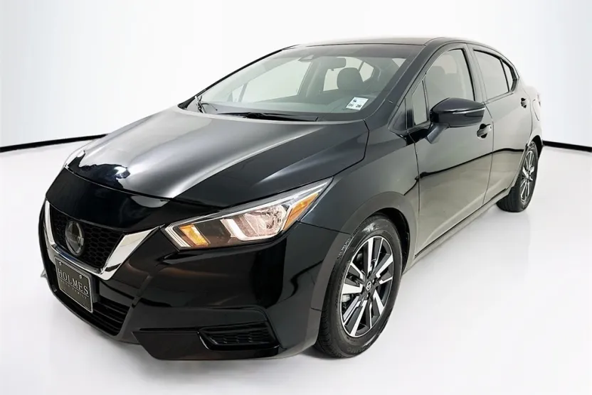 2020 Nissan Versa 1.6 SV photo 1