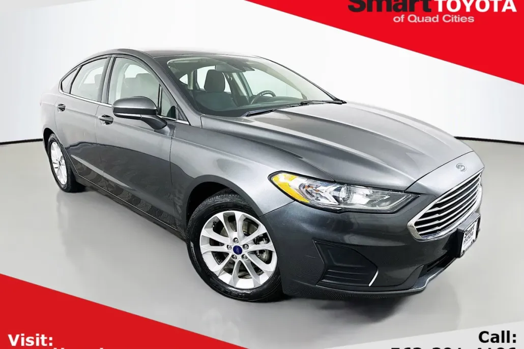 2020 Ford Fusion SE photo 1