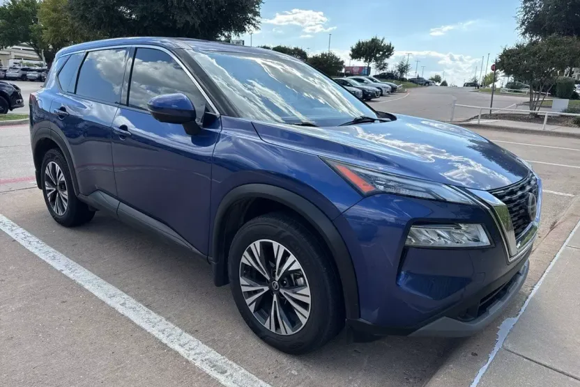 2021 Nissan Rogue SV photo 1