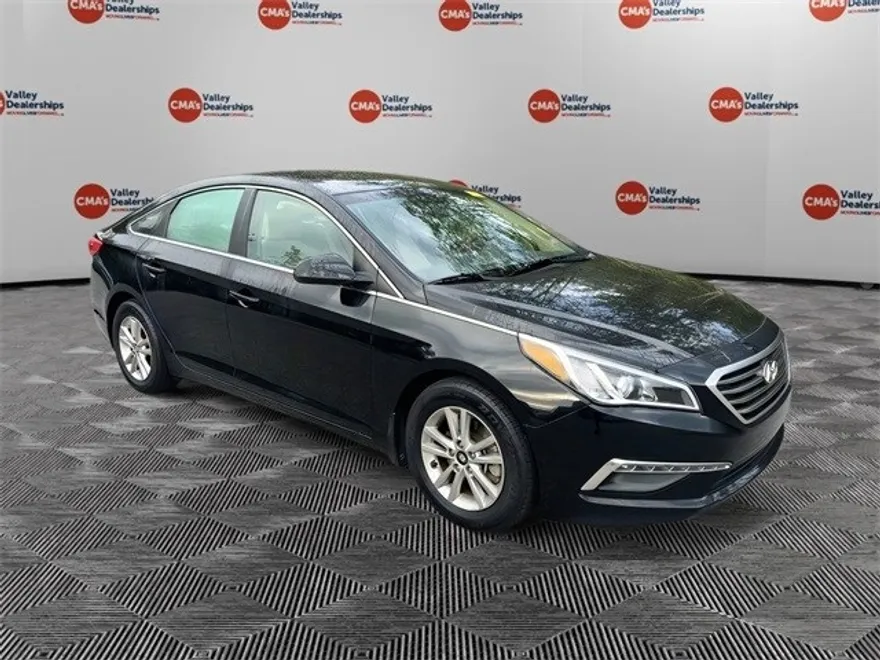 2015 Hyundai Sonata SE photo 1