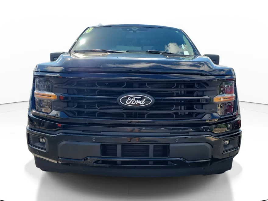 2024 Ford F-150 XLT photo 1