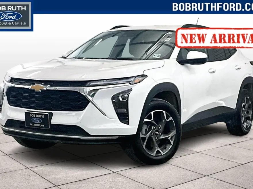 2024 Chevrolet Trax LT photo 1