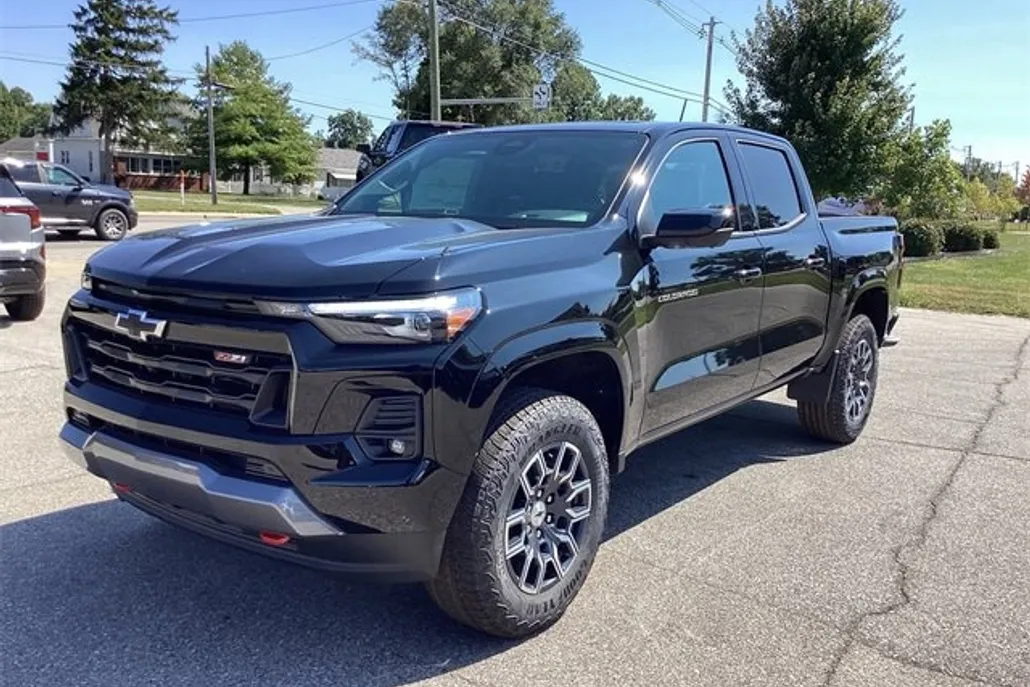 2026 Chevrolet Colorado Z71 photo 1