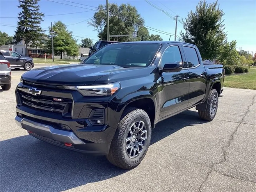 2026 Chevrolet Colorado Z71 photo 1