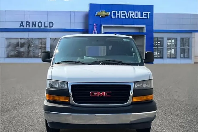2023 Gmc Savana Cargo 2500 photo 1