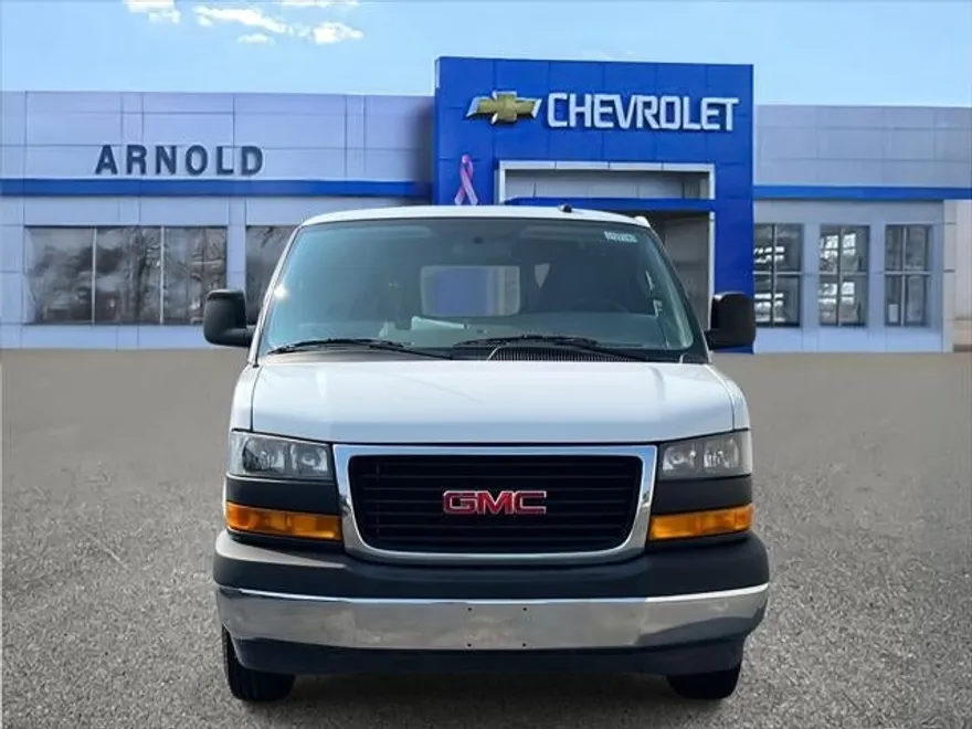 2023 Gmc Savana Cargo 2500 photo 1