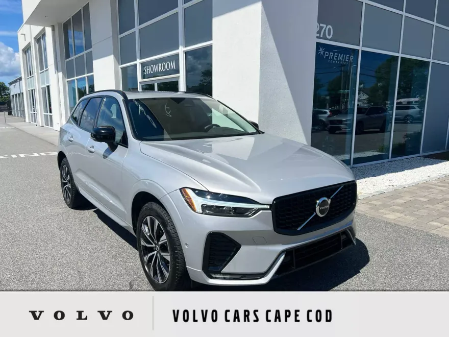 2025 Volvo XC60 B5 Plus photo 1