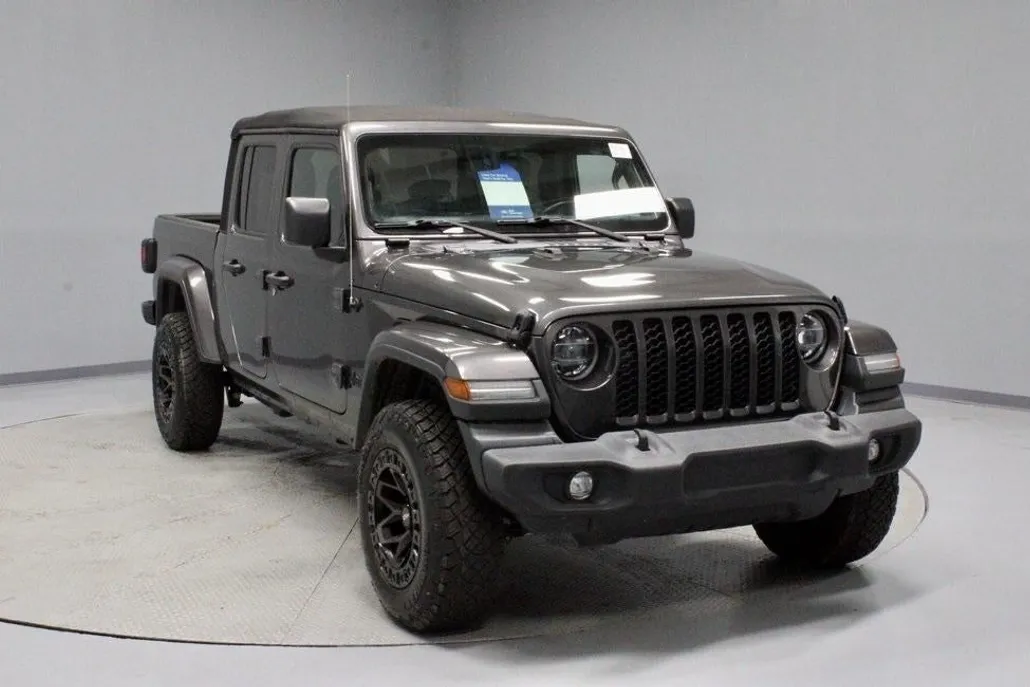 2022 Jeep Gladiator Sport photo 1