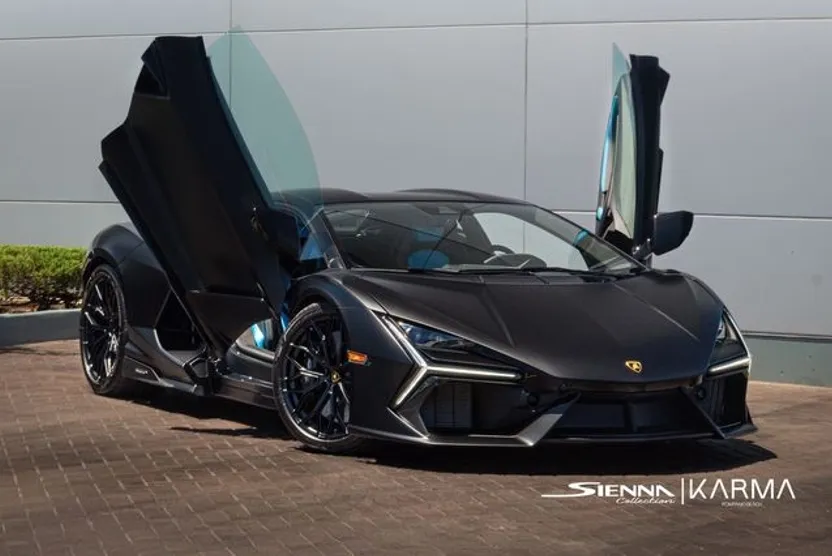2024 Lamborghini Revuelto photo 1