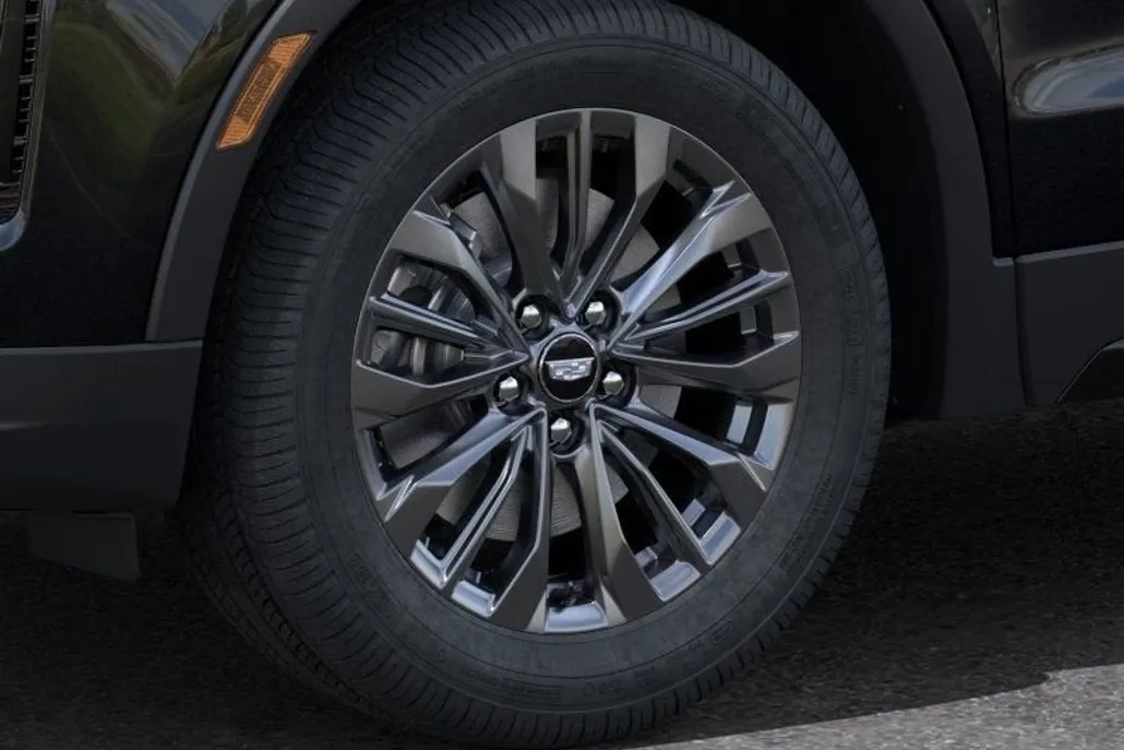 2025 Cadillac XT4 Premium Luxury photo 1